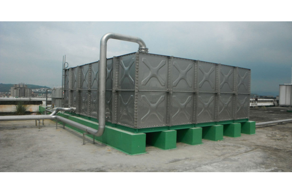 Bốn nước inox lắp ghép tại Tp.HCM 